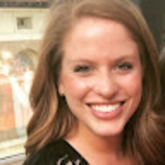 Meet your Posher, Lauren - Picture 1 of 1